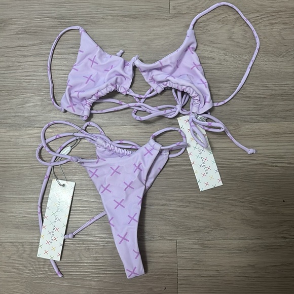 Boutine LA limited addition logo bathing suit in purple - Picture 4 of 5